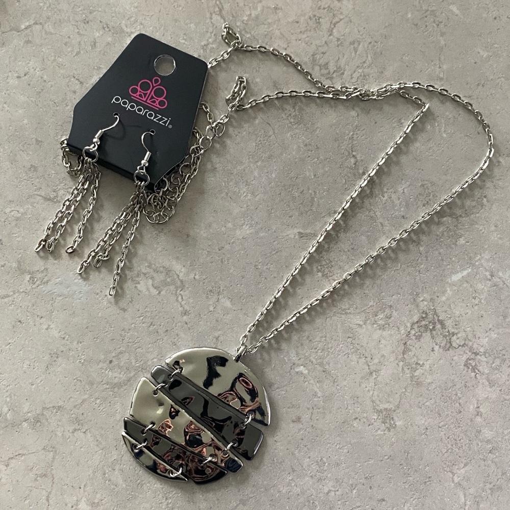 Paparazzi Necklace